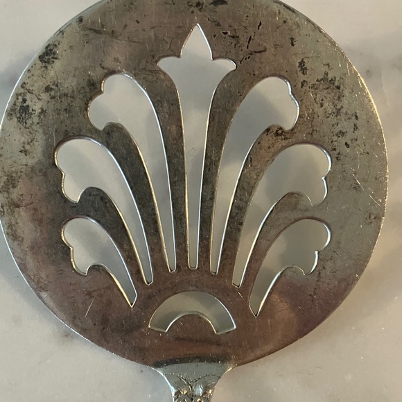 Vintage Stieff Rose Sterling Hot Cake Server 2.75 oz - Picture 5 of 10